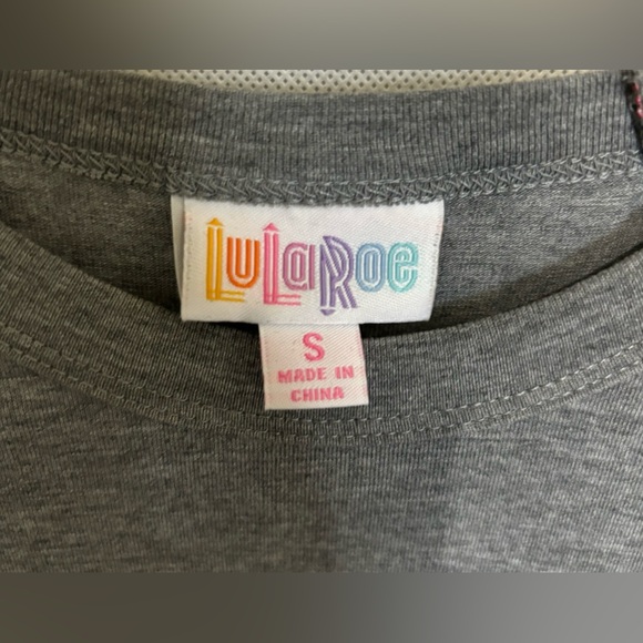 LulaRoe Randy Top - Picture 2 of 6